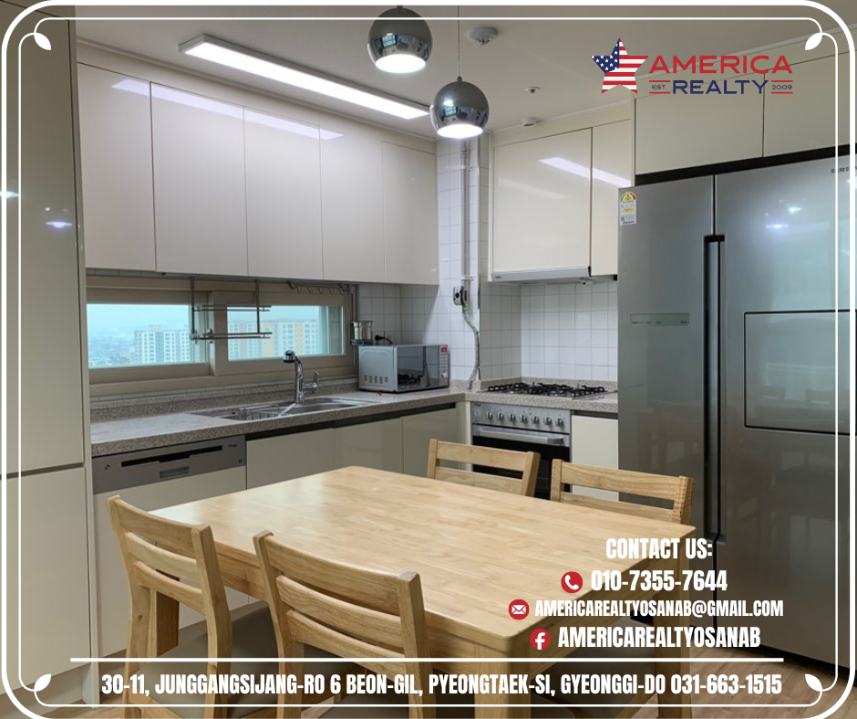 Royal Town kitchen